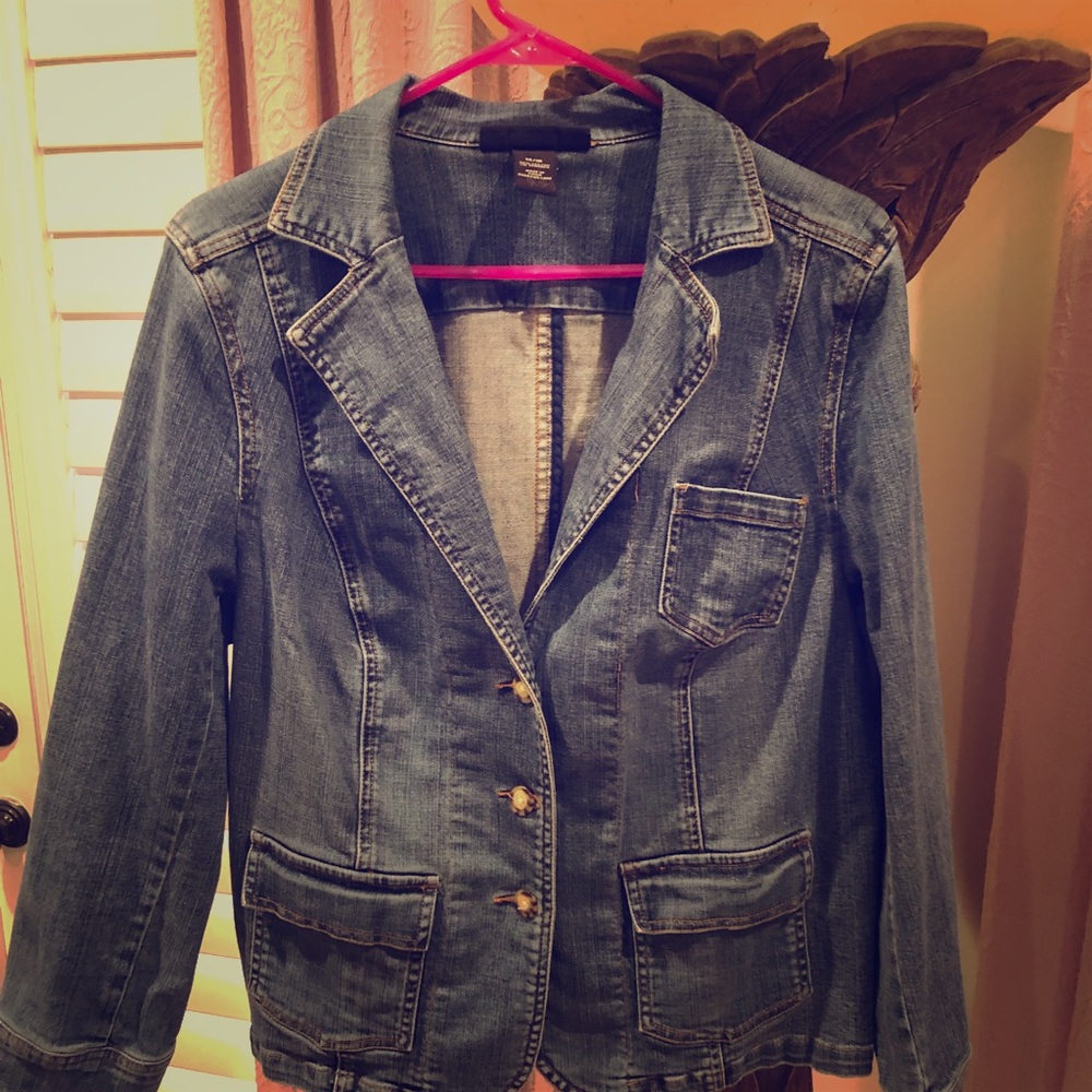 Women’s denim blazer